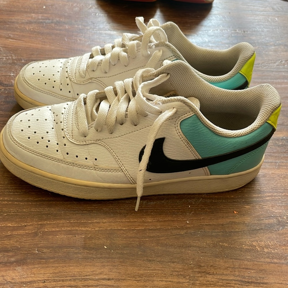 US Size 8 1/2 Women’s Nike Court Vision Shoes.